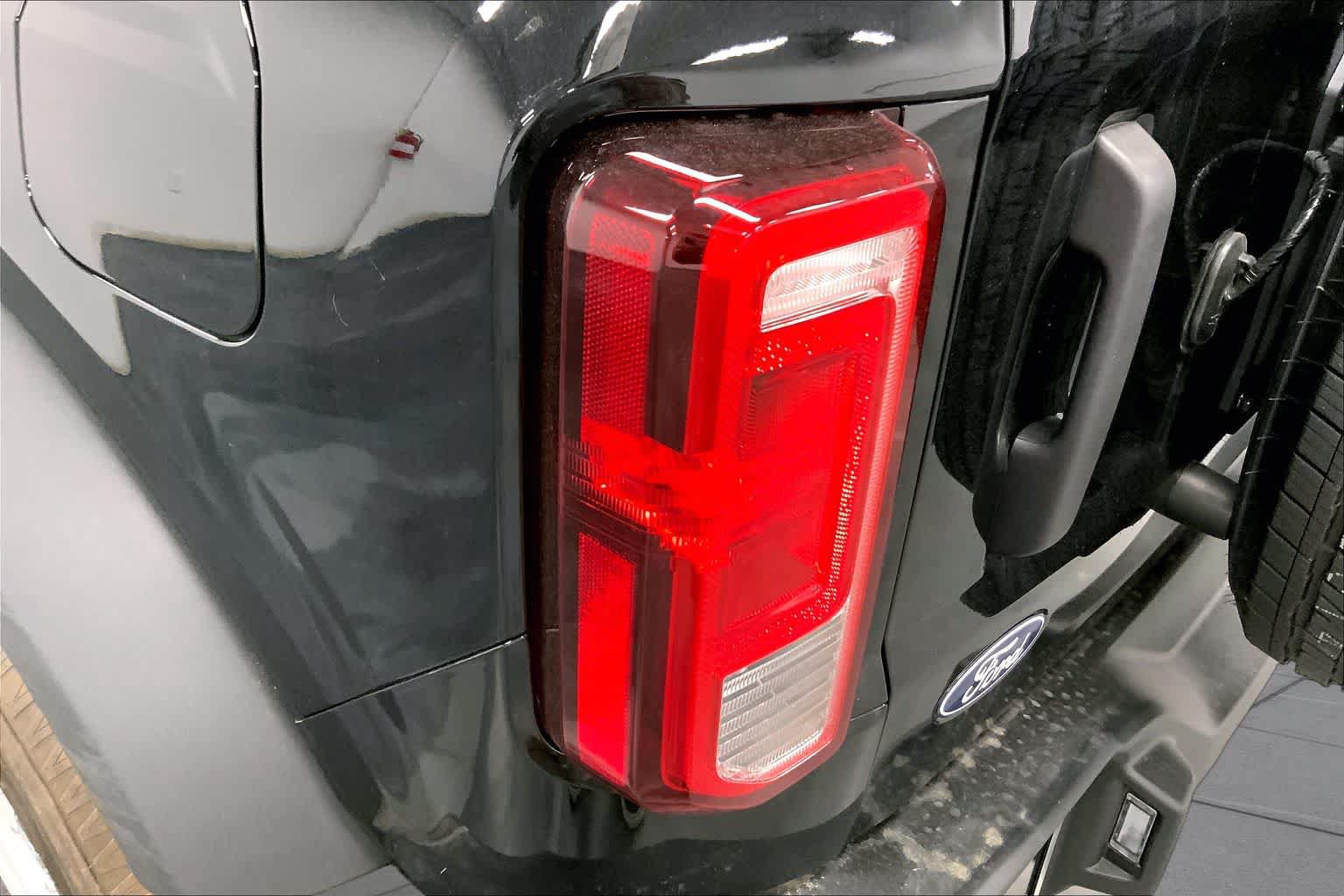 New 2026 Ford Bronco 4-Door AWD/4WD image 14