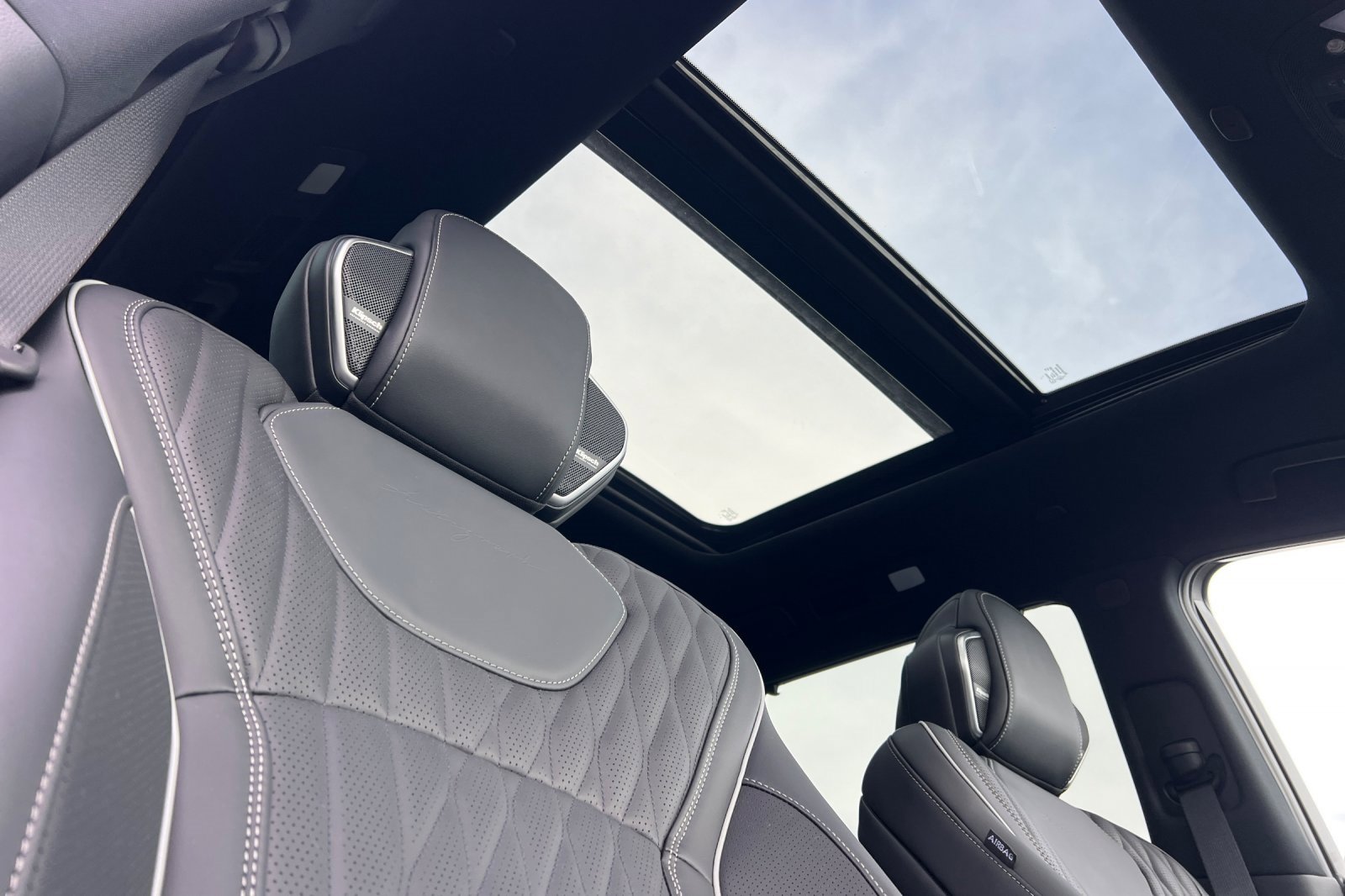 New 2026 INFINITI QX60 Autograph w/ Dark Cargo Package image 17