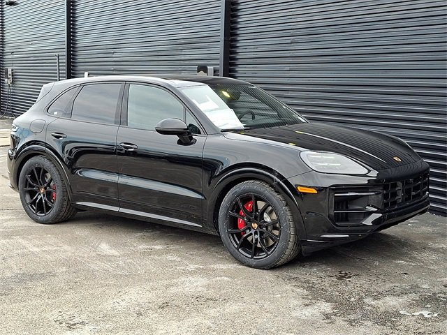 New 2026 Porsche Cayenne GTS image 9
