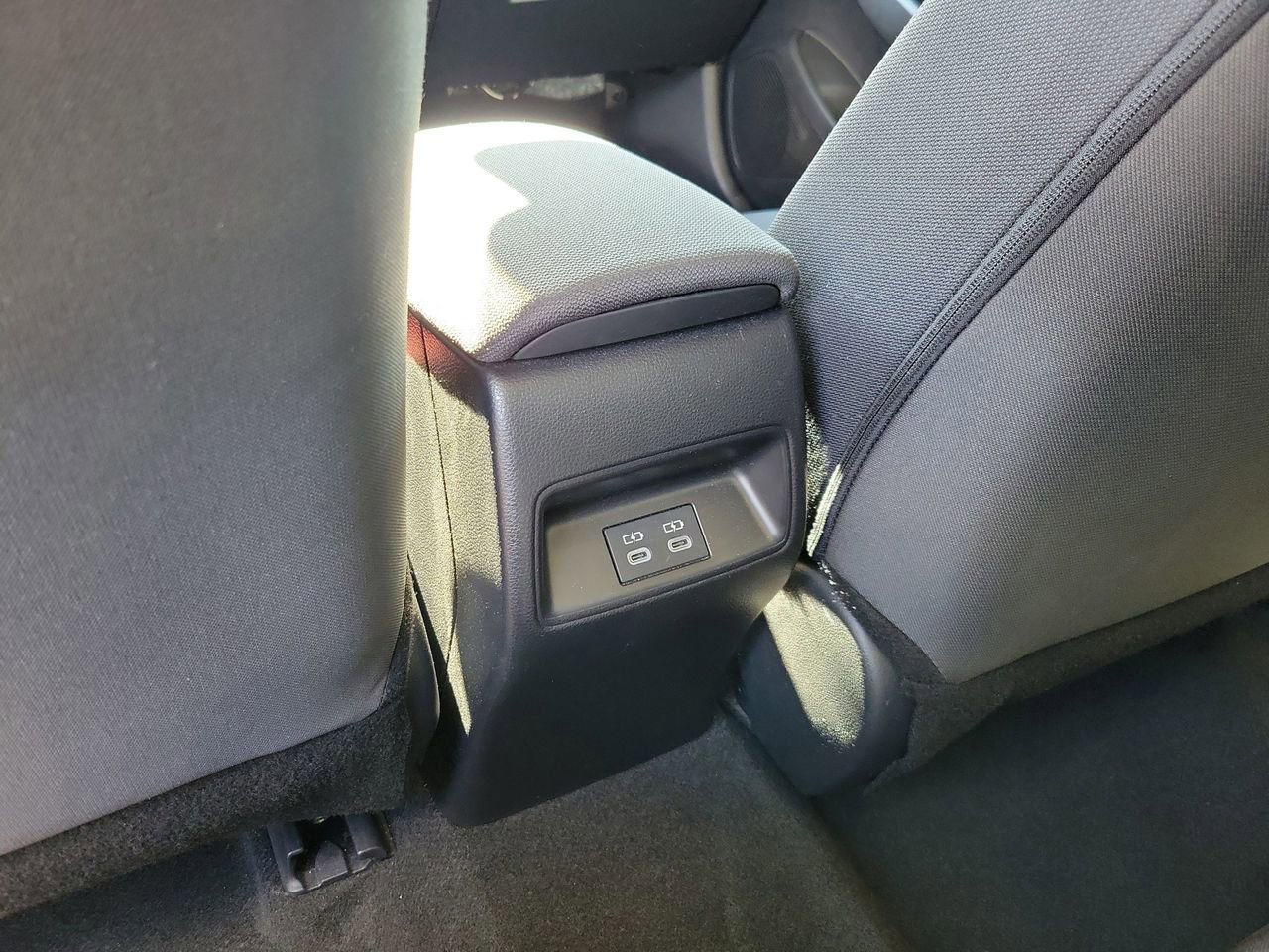 Used 2025 Toyota Corolla LE image 11