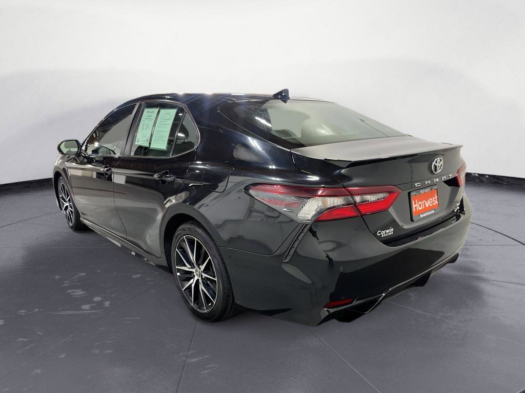 Used 2023 Toyota Camry SE AWD/4WD image 5