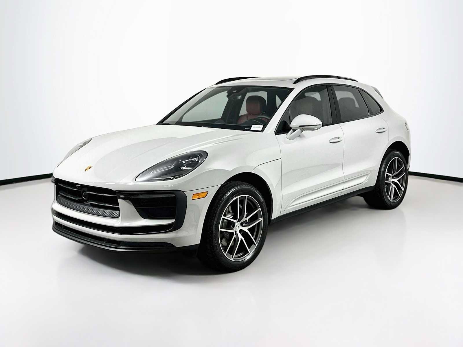 New 2026 Porsche Macan AWD/4WD image 1