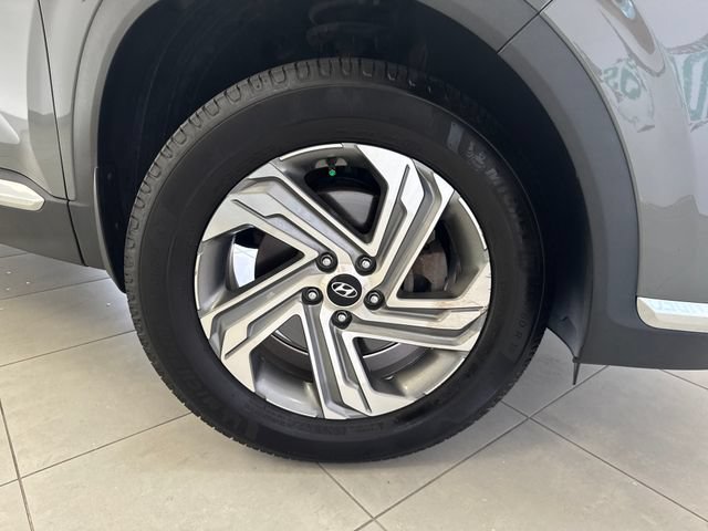 Used 2022 Hyundai Santa Fe SEL w/ Convenience Package AWD/4WD image 32