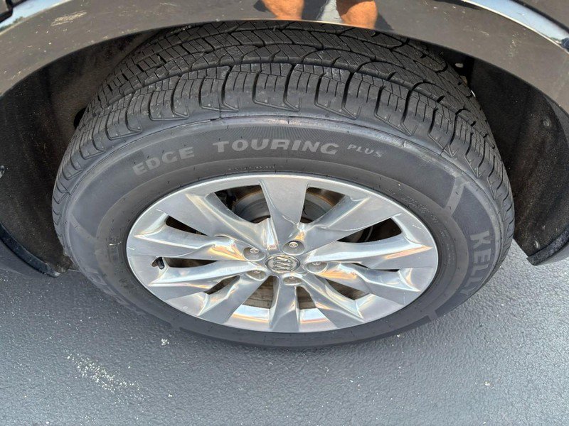 Used 2017 Buick Envision Essence FWD image 7