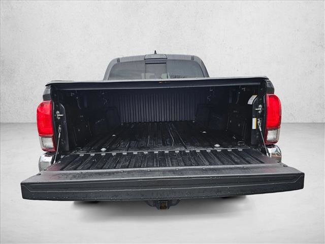Used 2018 Toyota Tacoma SR5 image 13
