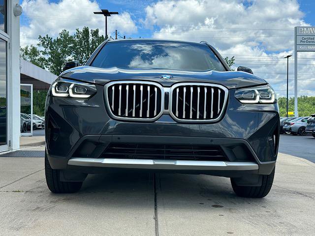 Used 2023 BMW X3 xDrive30i w/ Premium Package w/ZPA AWD/4WD image 2