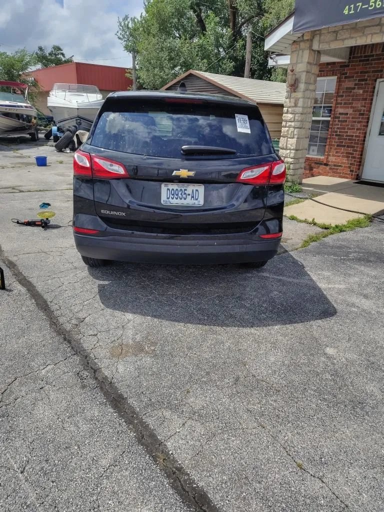 Used 2019 Chevrolet Equinox LS w/ LPO, Cargo Package FWD image 4