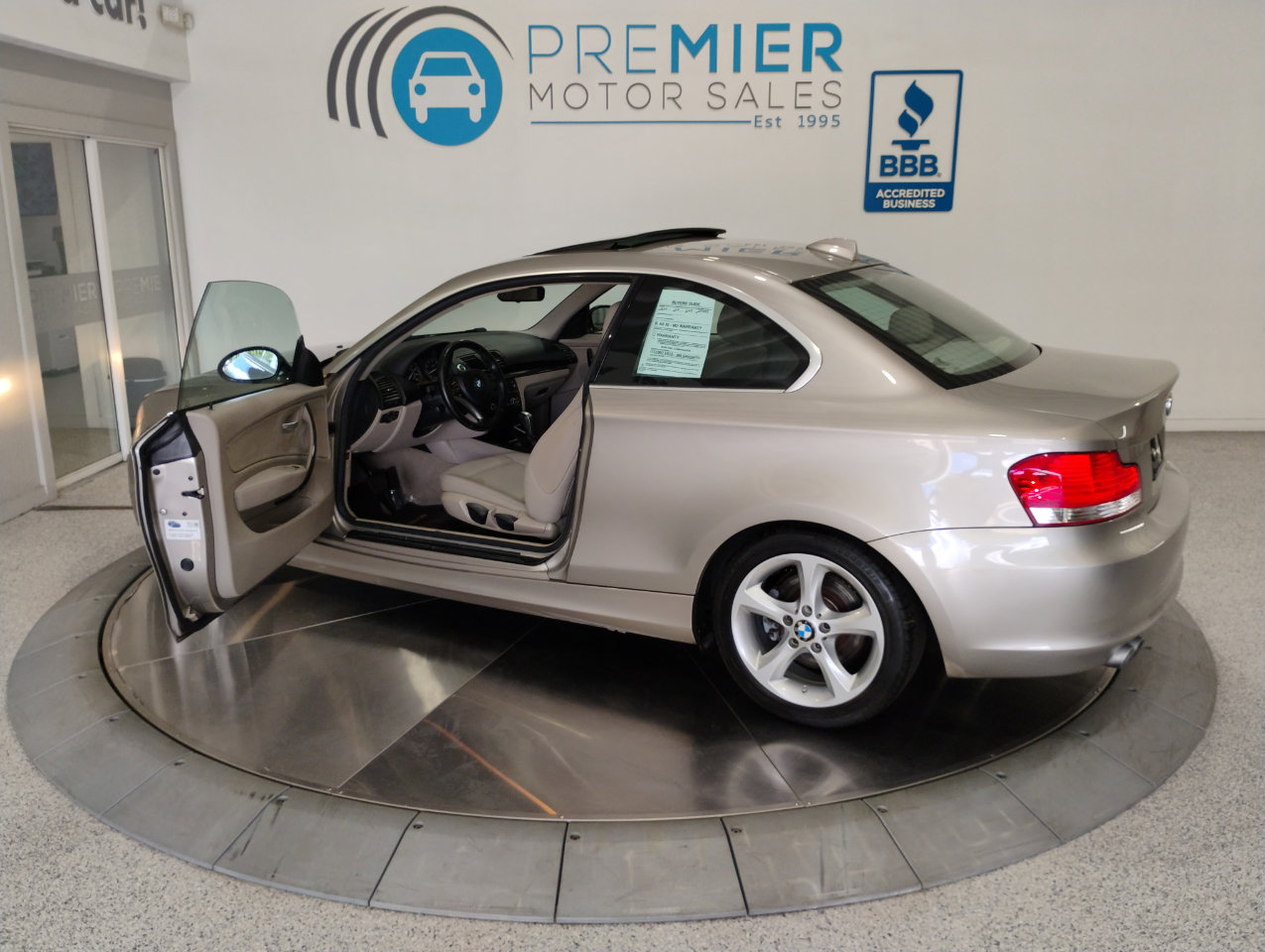 Used 2009 BMW 128i Coupe image 4
