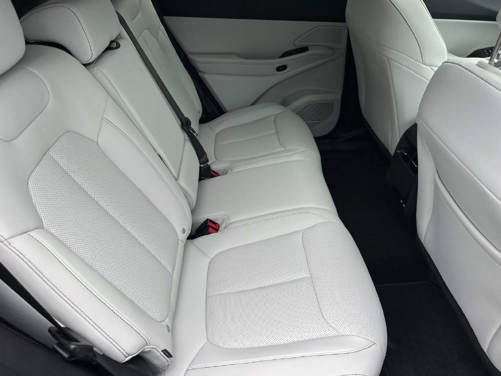 New 2026 Jeep Cherokee Limited AWD/4WD image 15