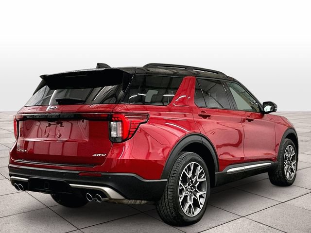 Used 2025 Ford Explorer Platinum w/ Ultimate Package AWD/4WD image 11