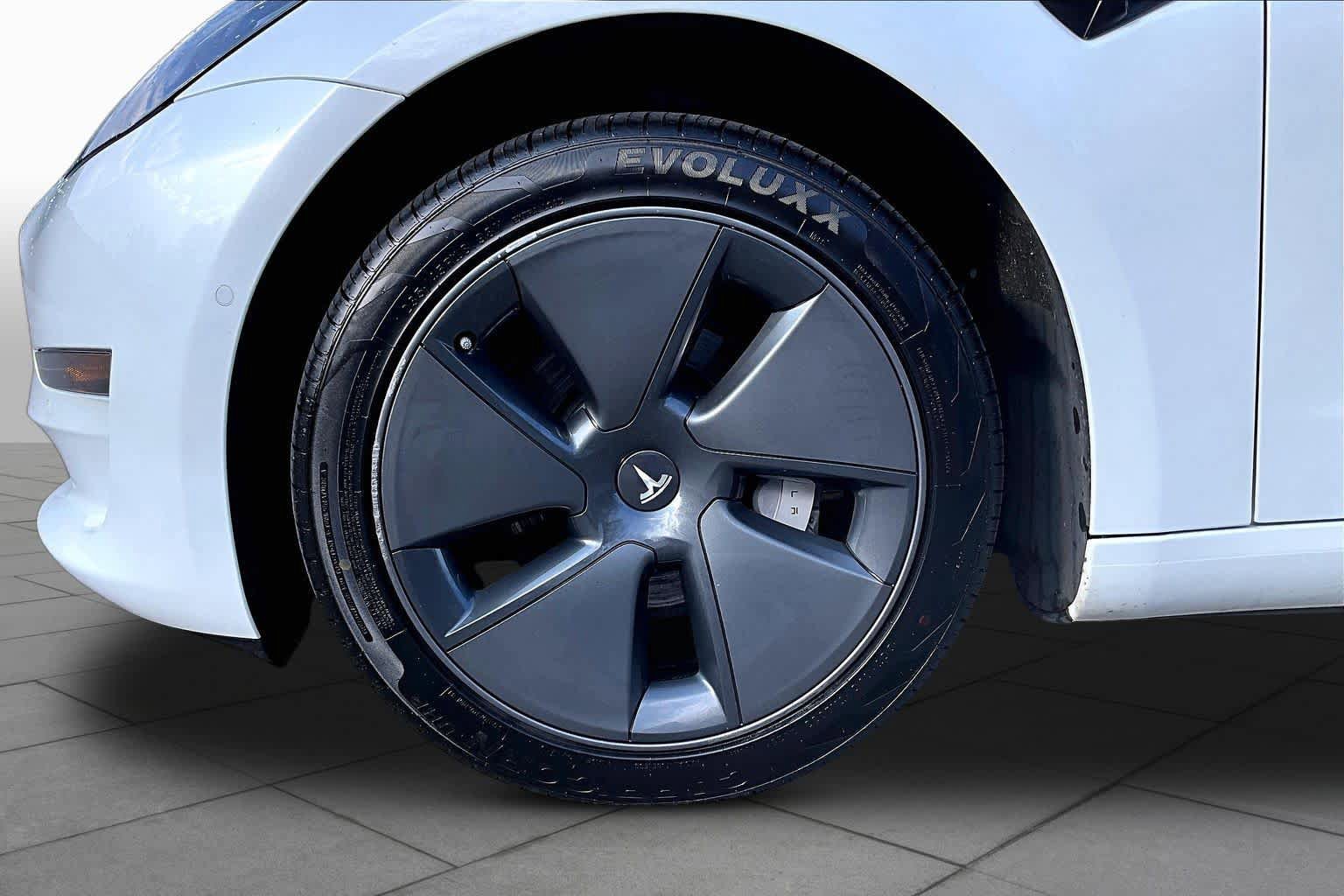 Used 2021 Tesla Model 3 Long Range AWD/4WD image 9