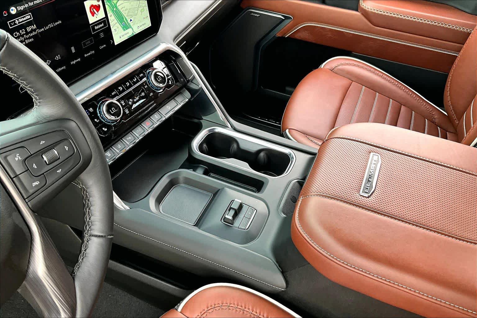 Used 2026 GMC Sierra 2500 Denali Ultimate AWD/4WD image 16