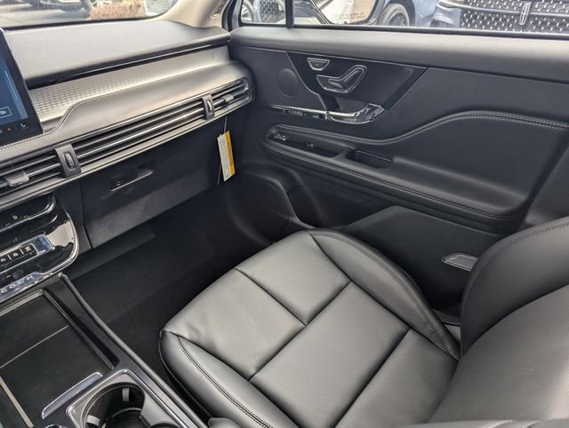 New 2026 Lincoln Corsair Premiere image 15