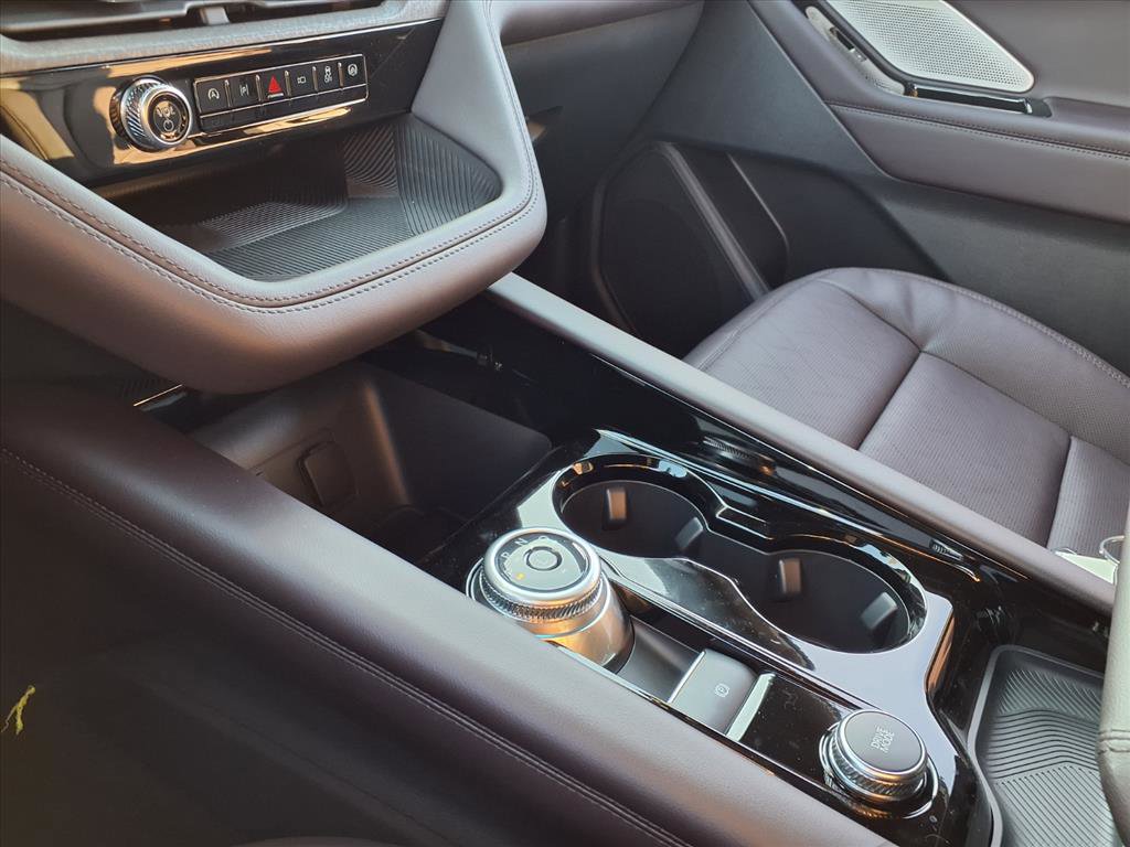 New 2026 Ford Explorer Platinum image 19