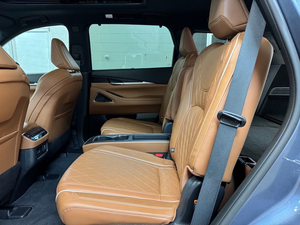 Used 2025 INFINITI QX60 Autograph w/ Cargo Package image 16