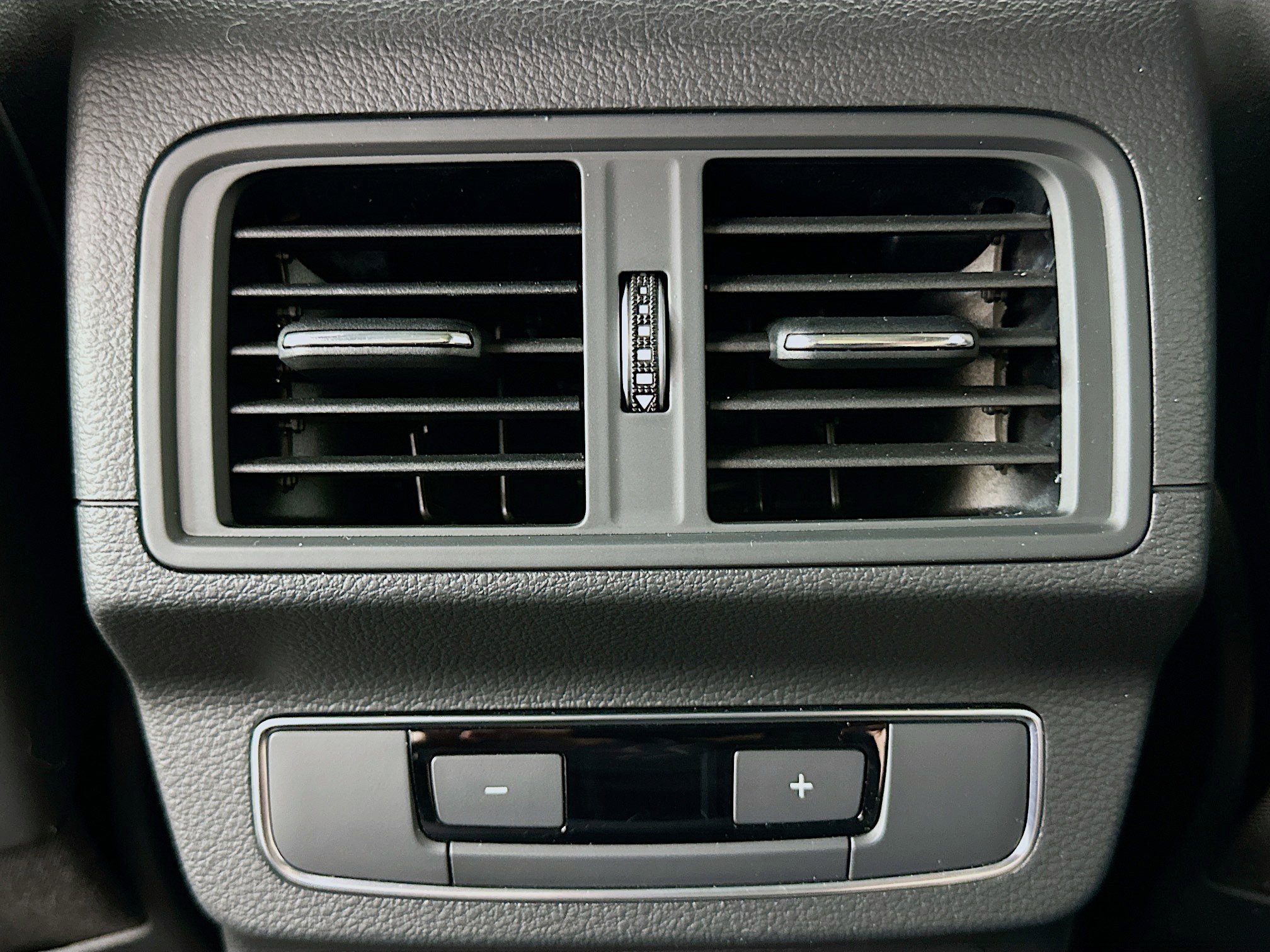 Used 2020 Audi SQ5 Premium Plus w/ Premium Plus Package image 28