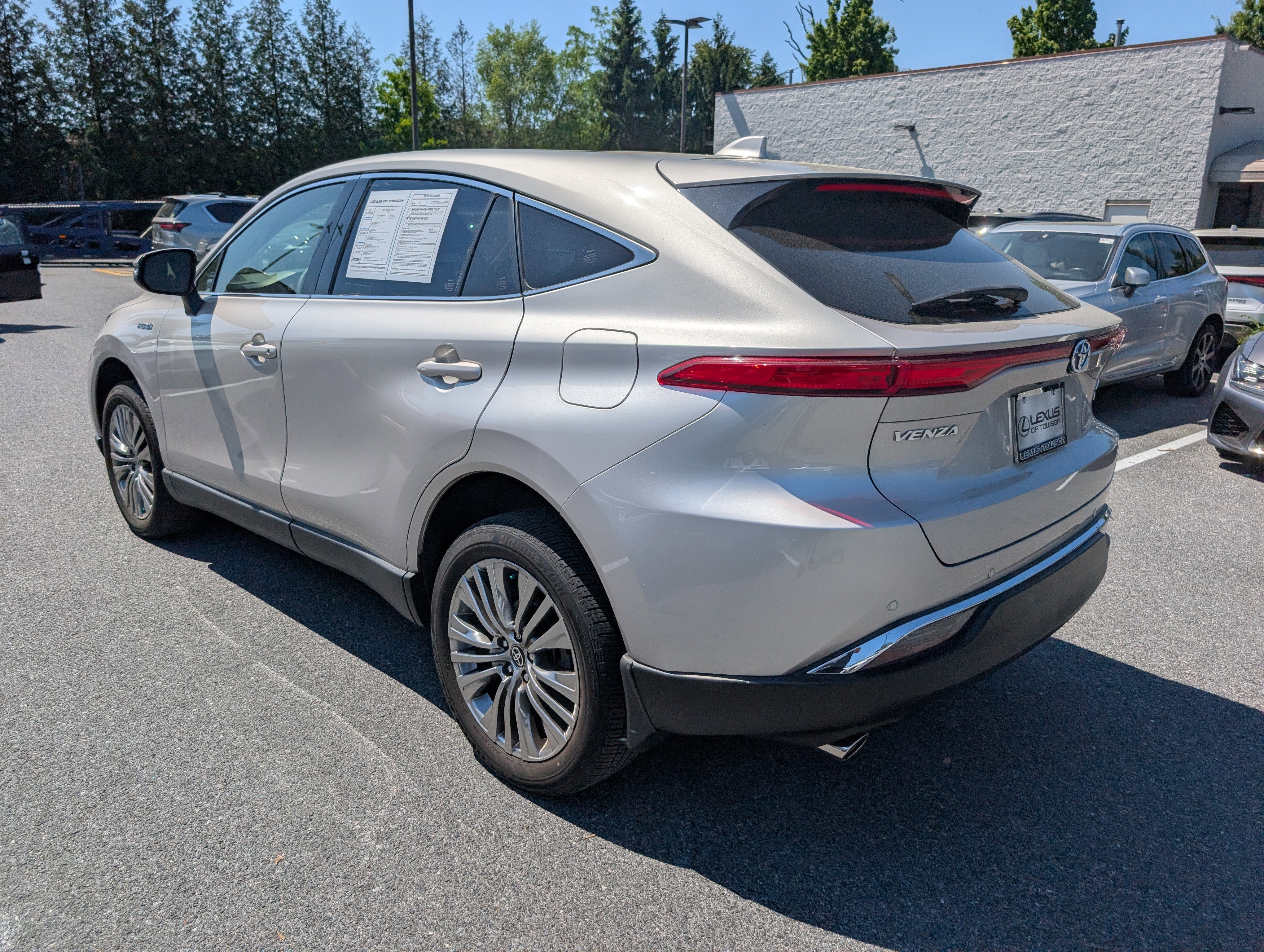 Used 2021 Toyota Venza Limited w/ Advanced Technology Package AWD/4WD image 5