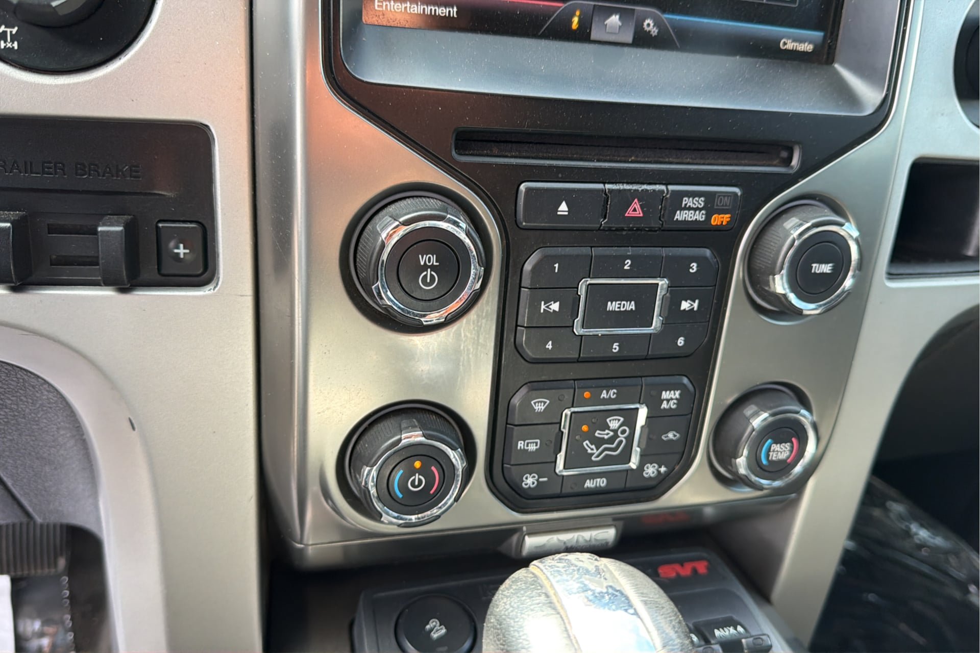 Used 2013 Ford F150 Raptor w/ Luxury Equipment Group AWD/4WD image 28