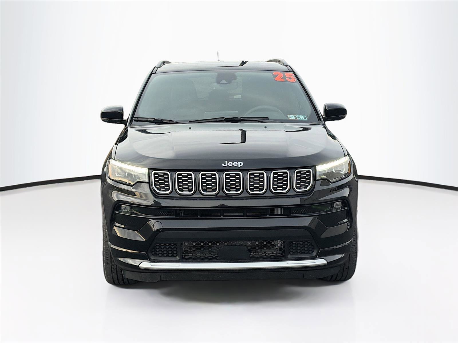 Used 2025 Jeep Compass Limited w/ Elite Group image 2