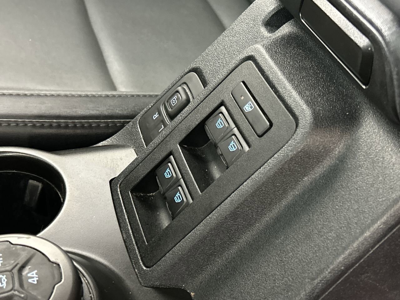 Used 2023 Ford Bronco Everglades image 18