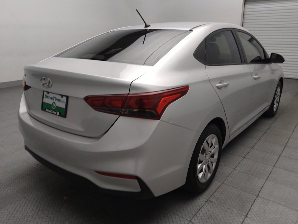 Used 2020 Hyundai Accent SE FWD image 9
