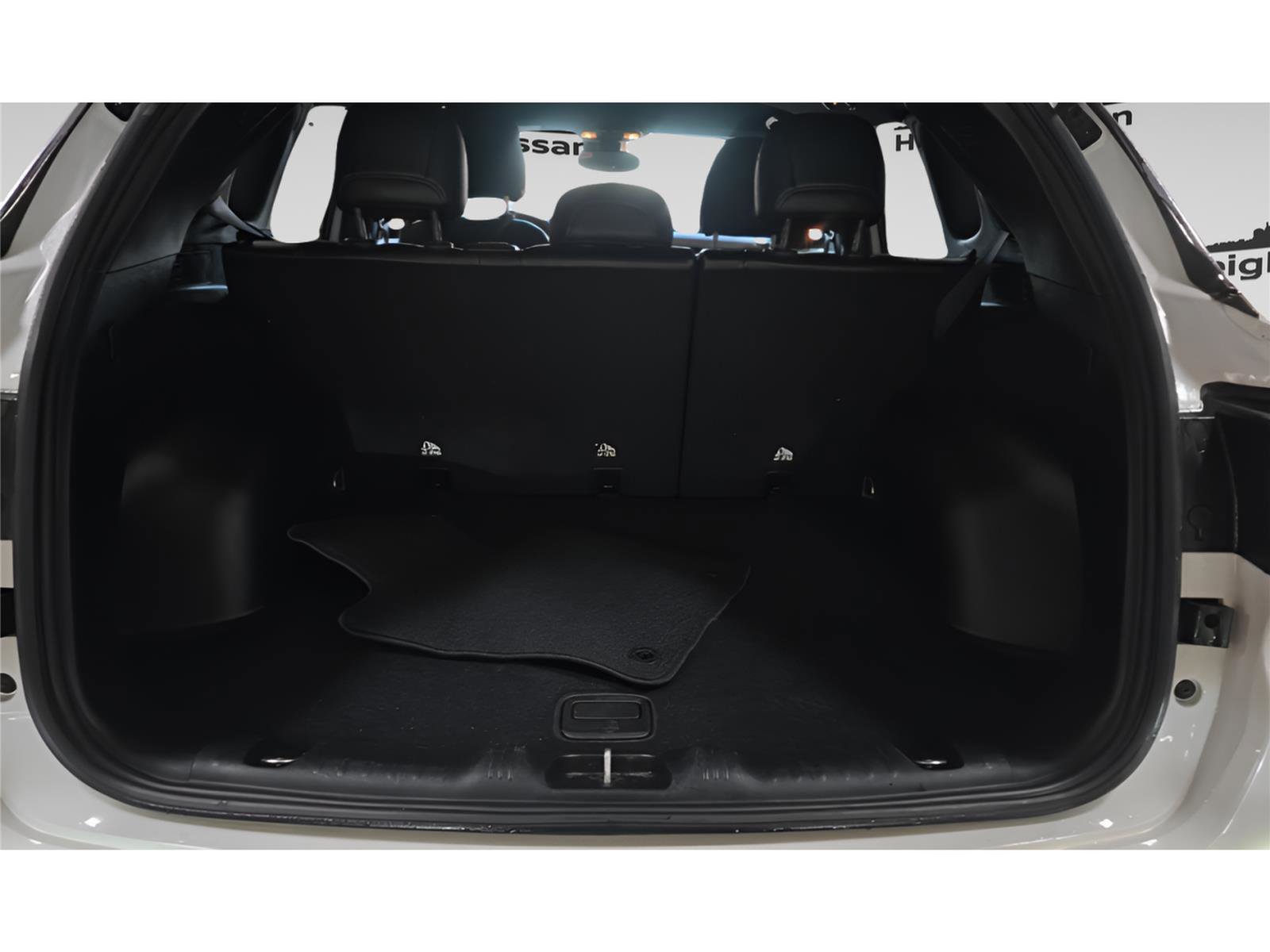 Used 2025 Jeep Compass Limited AWD/4WD image 17