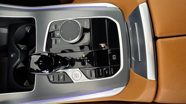 Used 2023 BMW X5 xDrive40i w/ Premium Package image 14