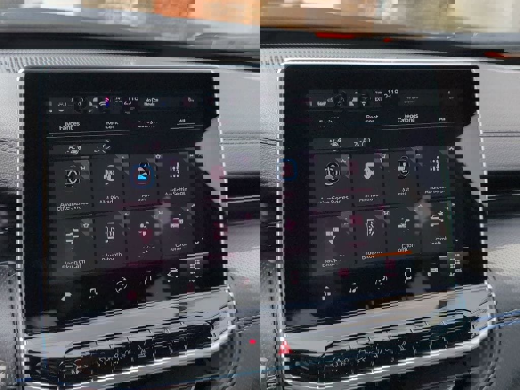 New 2026 Jeep Compass Latitude AWD/4WD image 18