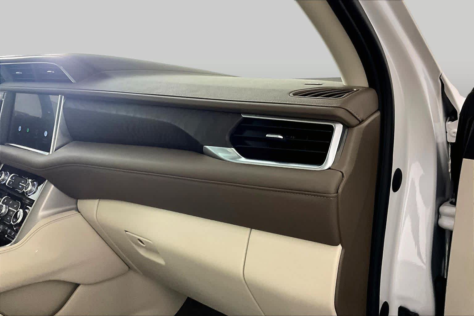 Used 2023 GMC Yukon Denali w/ Max Trailering Package AWD/4WD image 18