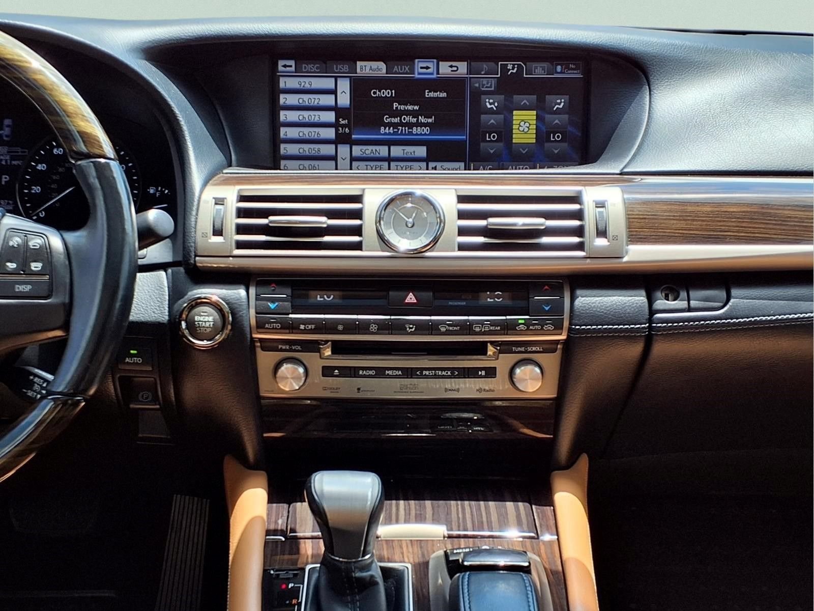 Used 2013 Lexus LS 460 w/ Ultra Luxury Pkg RWD image 14