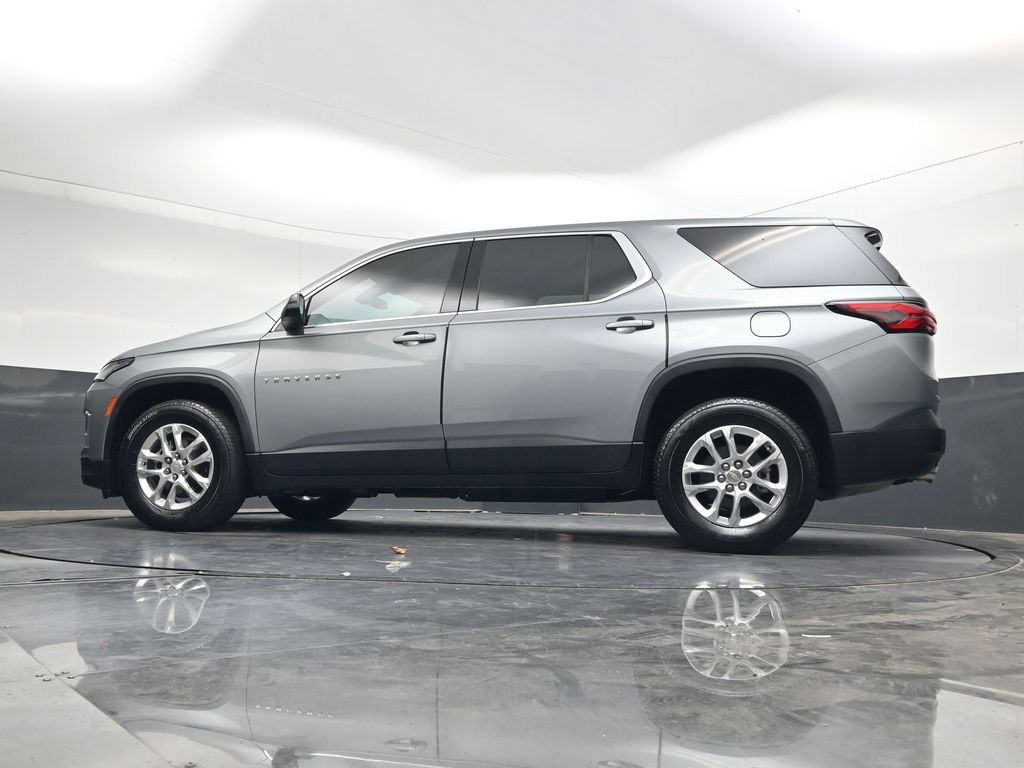Used 2023 Chevrolet Traverse LS FWD image 33