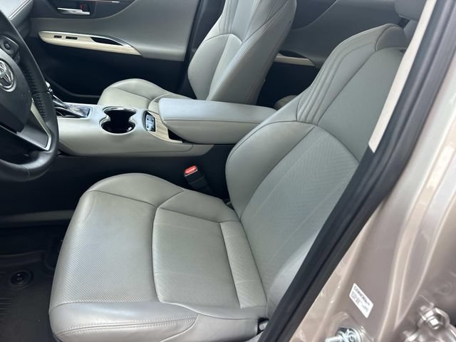 Used 2023 Toyota Venza Limited AWD/4WD image 14