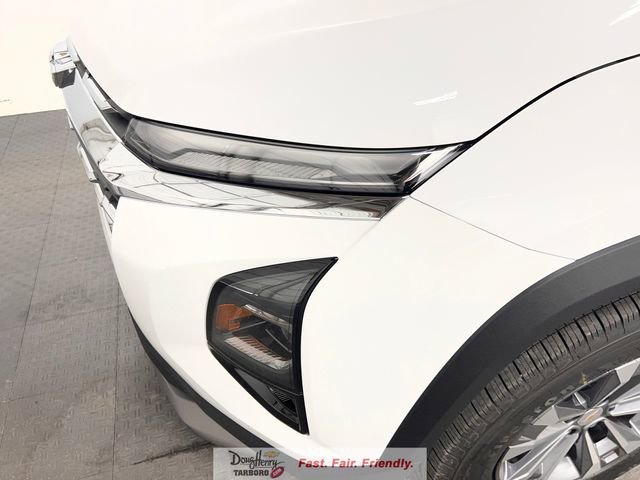 New 2026 Chevrolet Equinox LT w/ Convenience Package II FWD image 12
