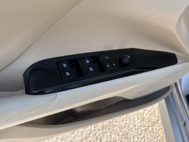 Used 2020 Toyota Camry LE image 26