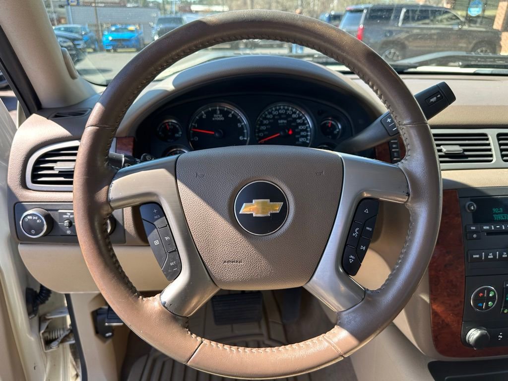 Used 2013 Chevrolet Silverado 1500 LTZ w/ LTZ White Diamond Edition image 16