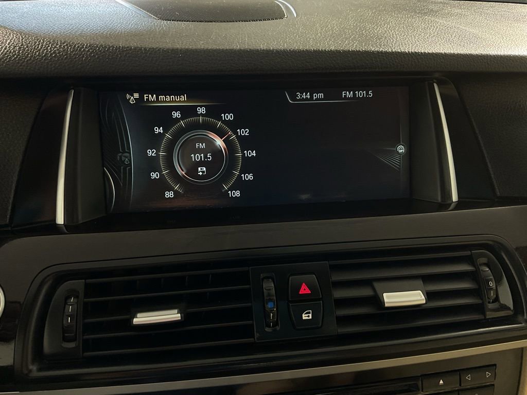 Used 2014 BMW 528i xDrive Sedan image 25