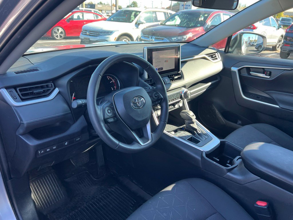 Used 2024 Toyota RAV4 XLE w/ Convenience Package AWD/4WD image 9