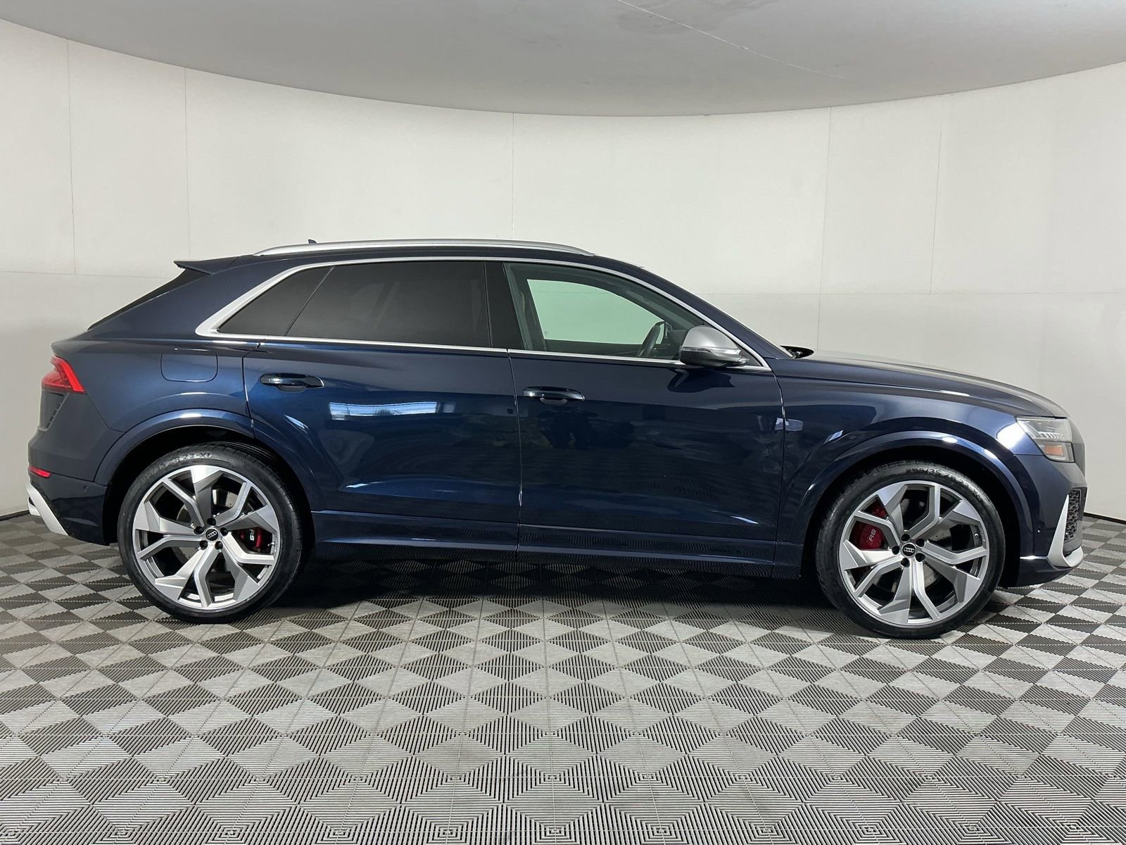 Certified 2024 Audi RS Q8 AWD/4WD image 9