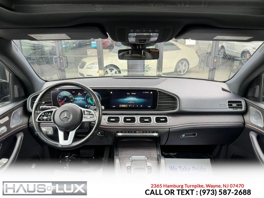 Used 2020 Mercedes-Benz GLE 350 4MATIC w/ AMG Line Exterior image 27