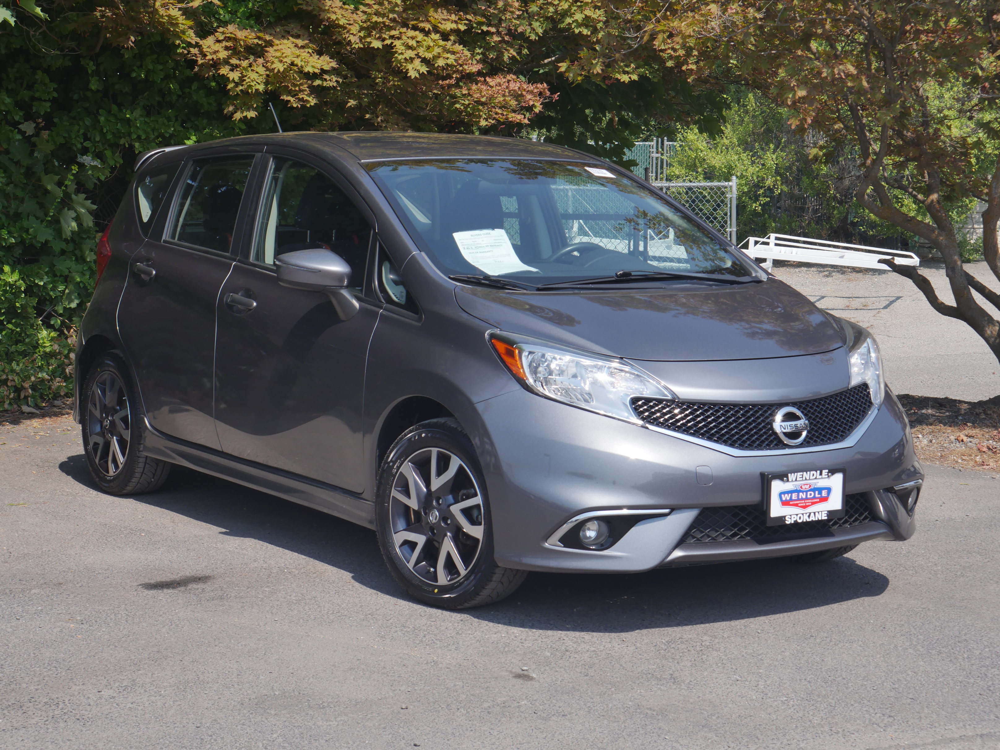 Used 2016 Nissan Versa Note FWD image 26