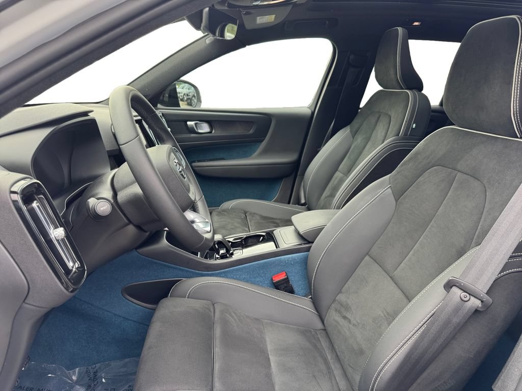 Certified 2023 Volvo XC40 Recharge Plus w/ Protection Package Premier AWD/4WD image 13