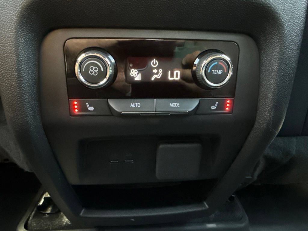 Used 2026 Chevrolet Traverse High Country w/ LPO, Floor Liner Package AWD/4WD image 44