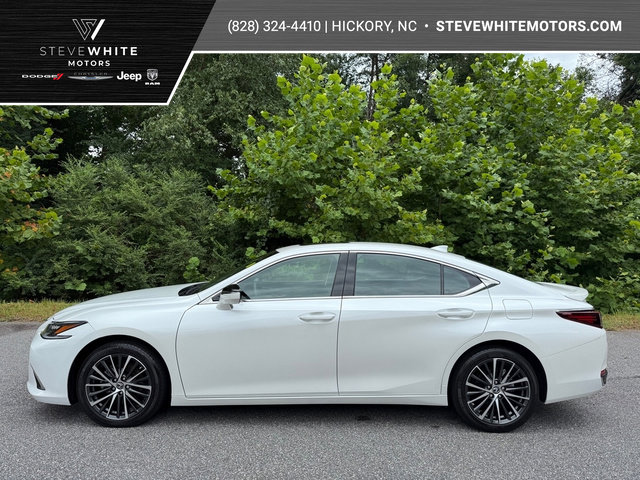 Used 2024 Lexus ES 300h w/ Luxury Package