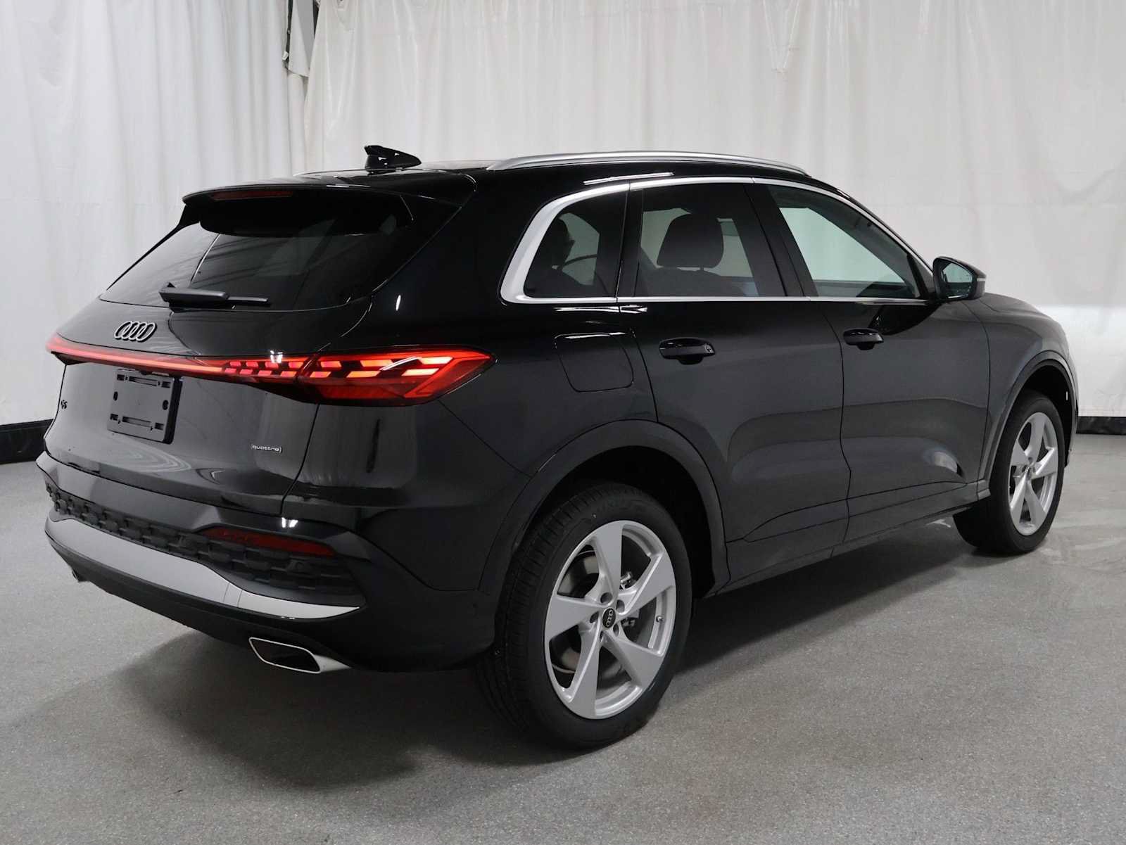 New 2026 Audi Q5 Premium Plus AWD/4WD image 9