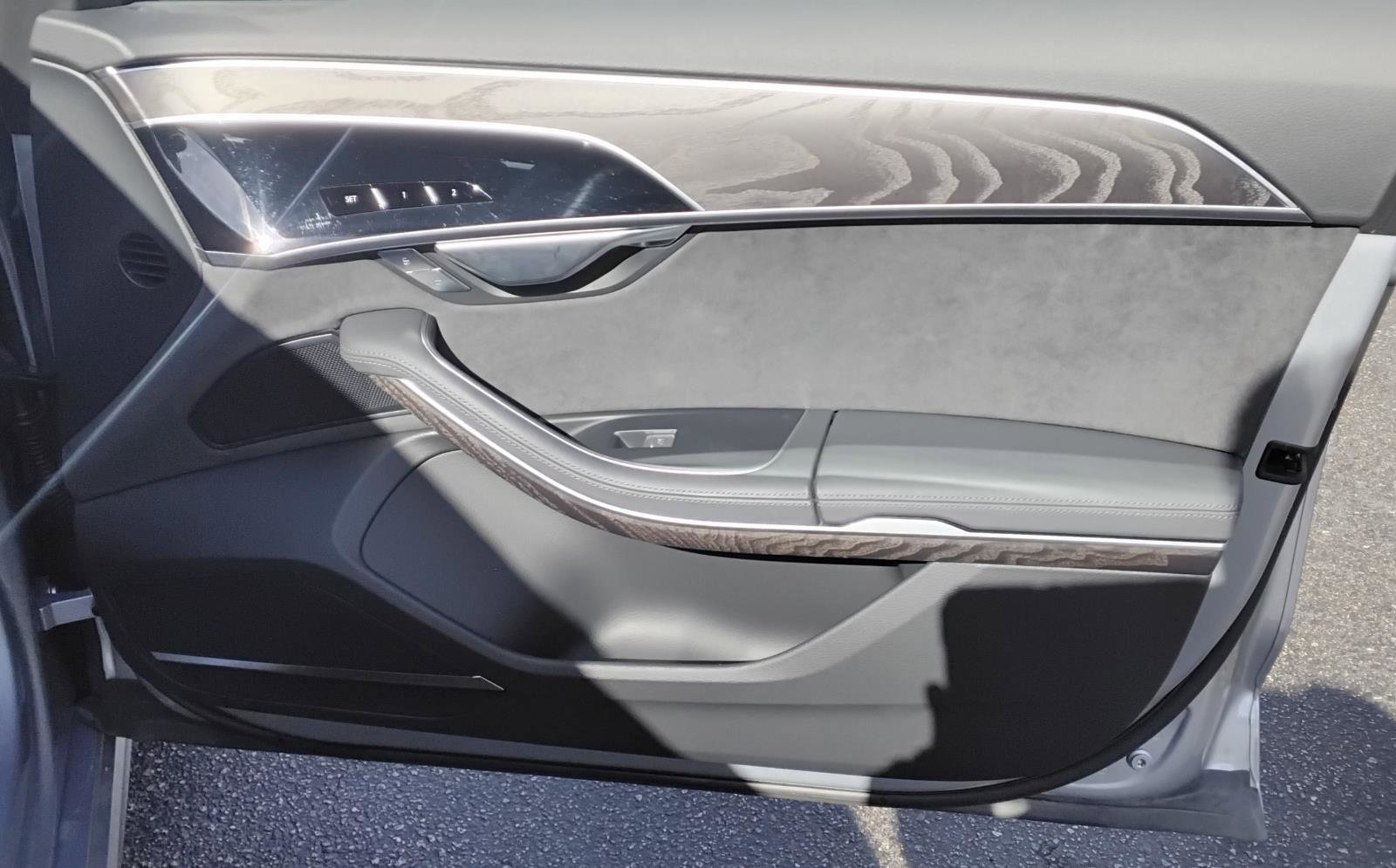 Certified 2022 Audi A8 L 3.0T image 26