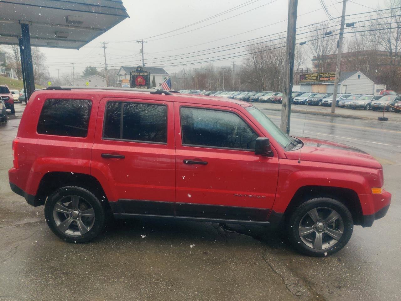 Used 2017 Jeep Patriot Sport FWD image 7