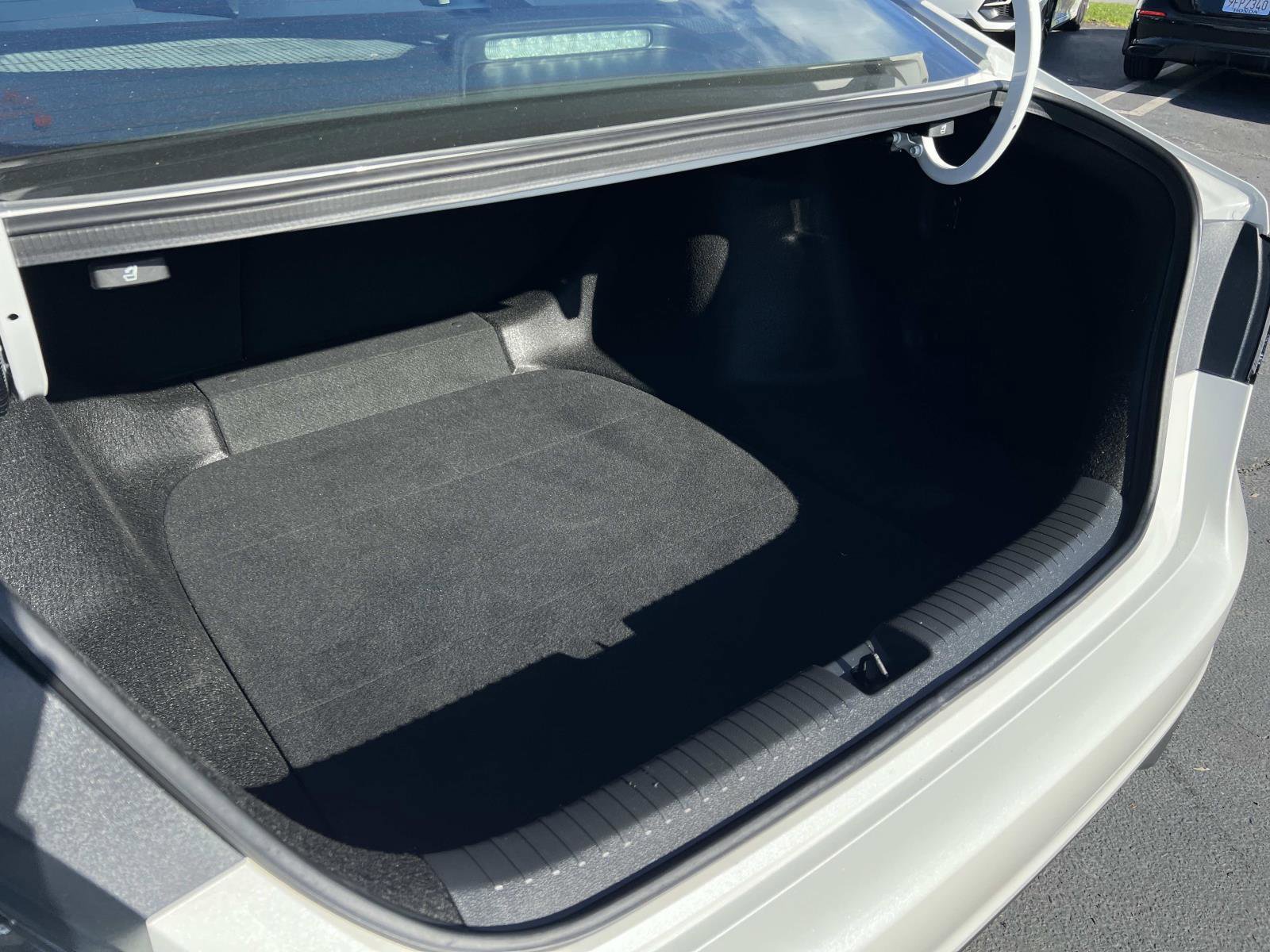 Certified 2024 Honda Accord EX image 22