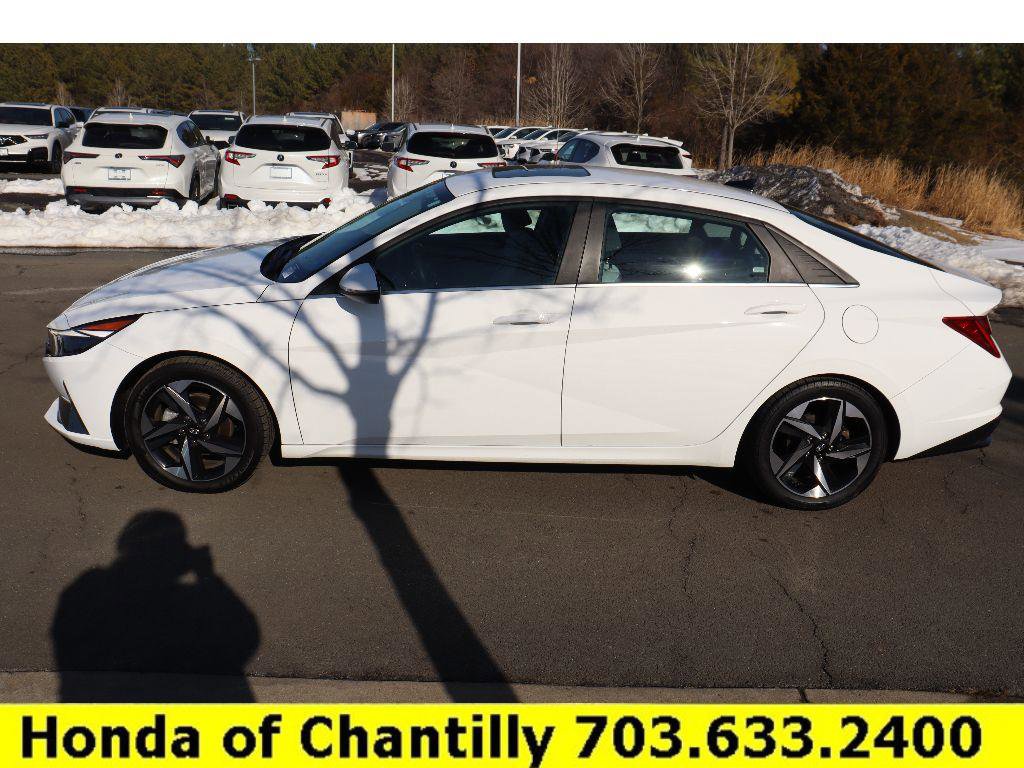 Used 2023 Hyundai Elantra Limited w/ Cargo Package image 4