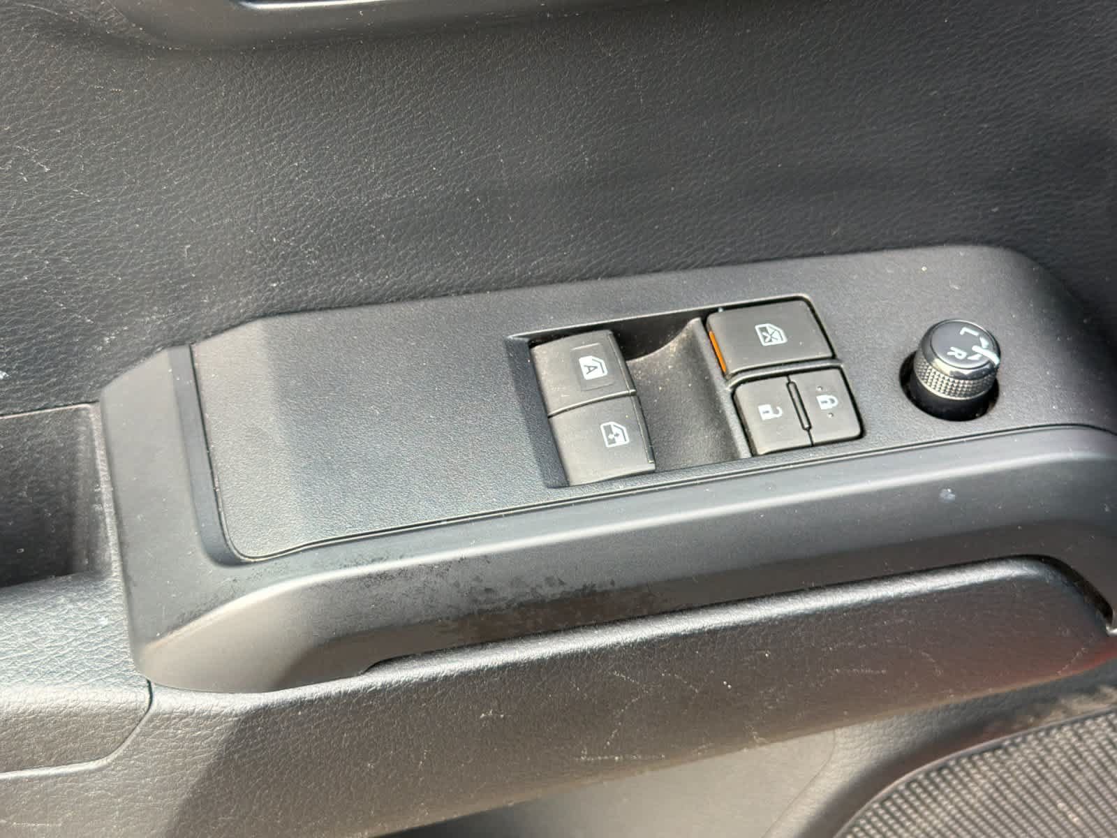 Used 2019 Toyota Tacoma SR w/ SR Convenience Package RWD image 13