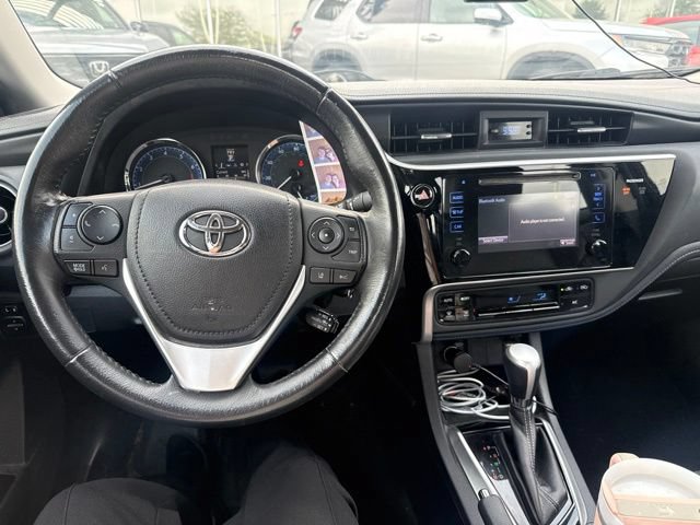 Used 2017 Toyota Corolla SE w/ Carpet Mat Package (TMS) FWD image 6